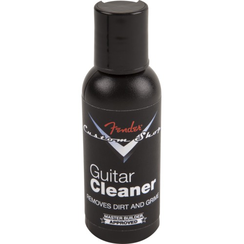 FENDER CUSTOM SHOP GUITAR CLEANER 2 OZ
