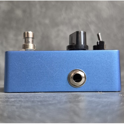 Donner Blues Drive (Used)