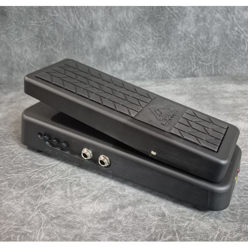 Behringer Hellbabe (Used) Behringer Hellbabe (Used)