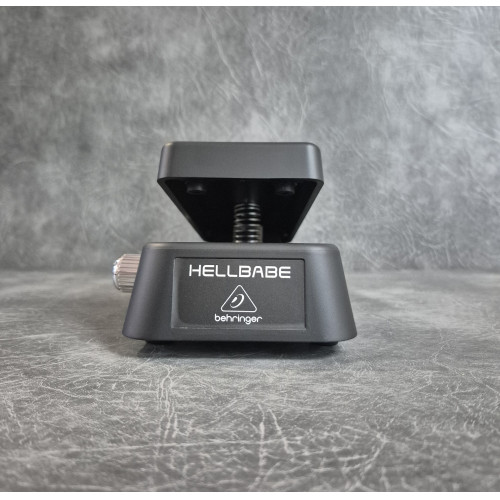 Behringer Hellbabe (Used) Behringer Hellbabe (Used)