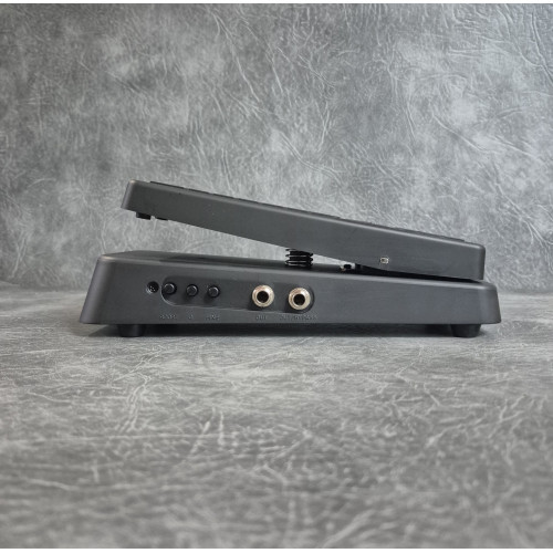 Behringer Hellbabe (Used) Behringer Hellbabe (Used)